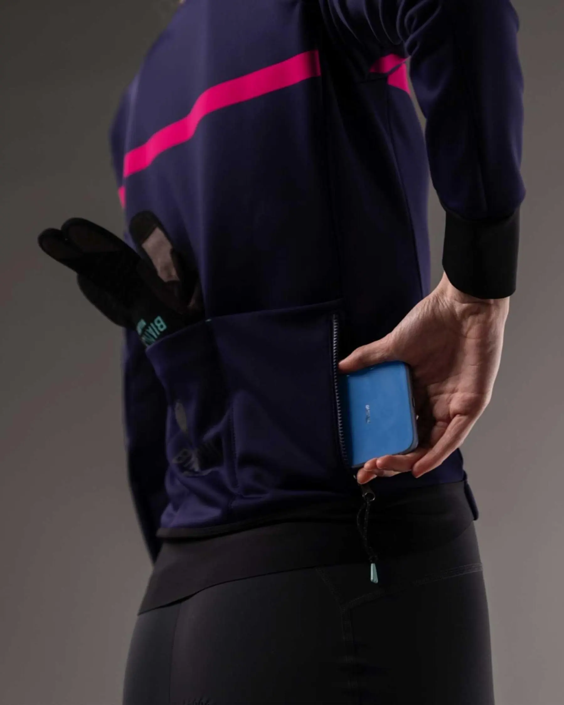 Bianchi Tech Gravel Thermo Womens Jacket Blue/Fucsia - Small - Image 2