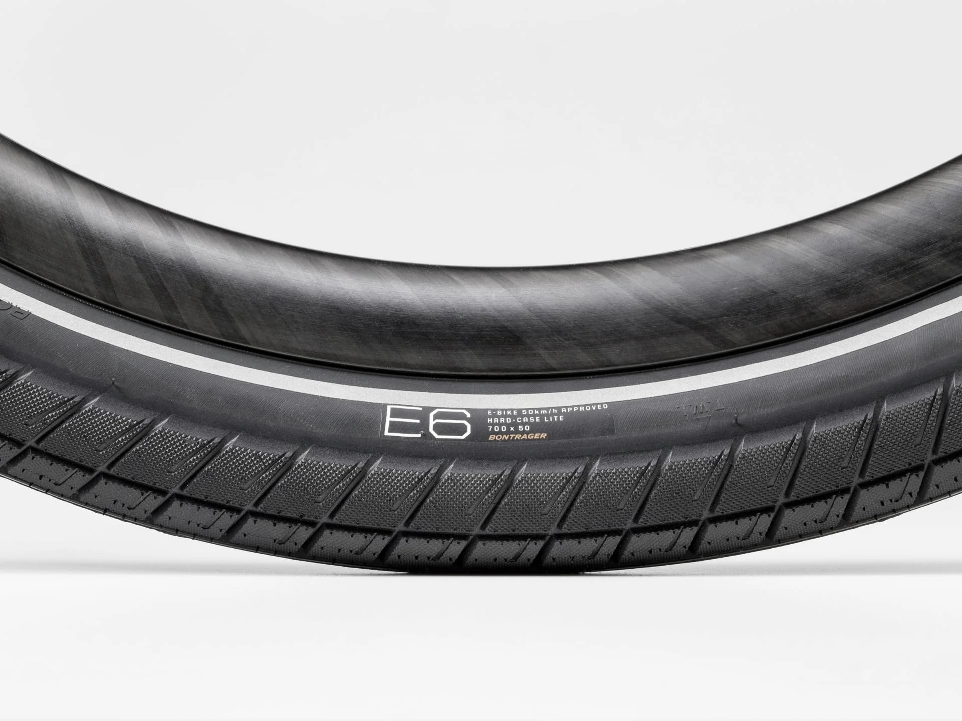 Bontrager E6 Hard-Case Lite Electric Bike Tyre - Image 2