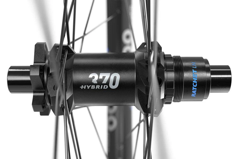 DT Swiss H1900 Spline 29" Rear Wheel - Image 4