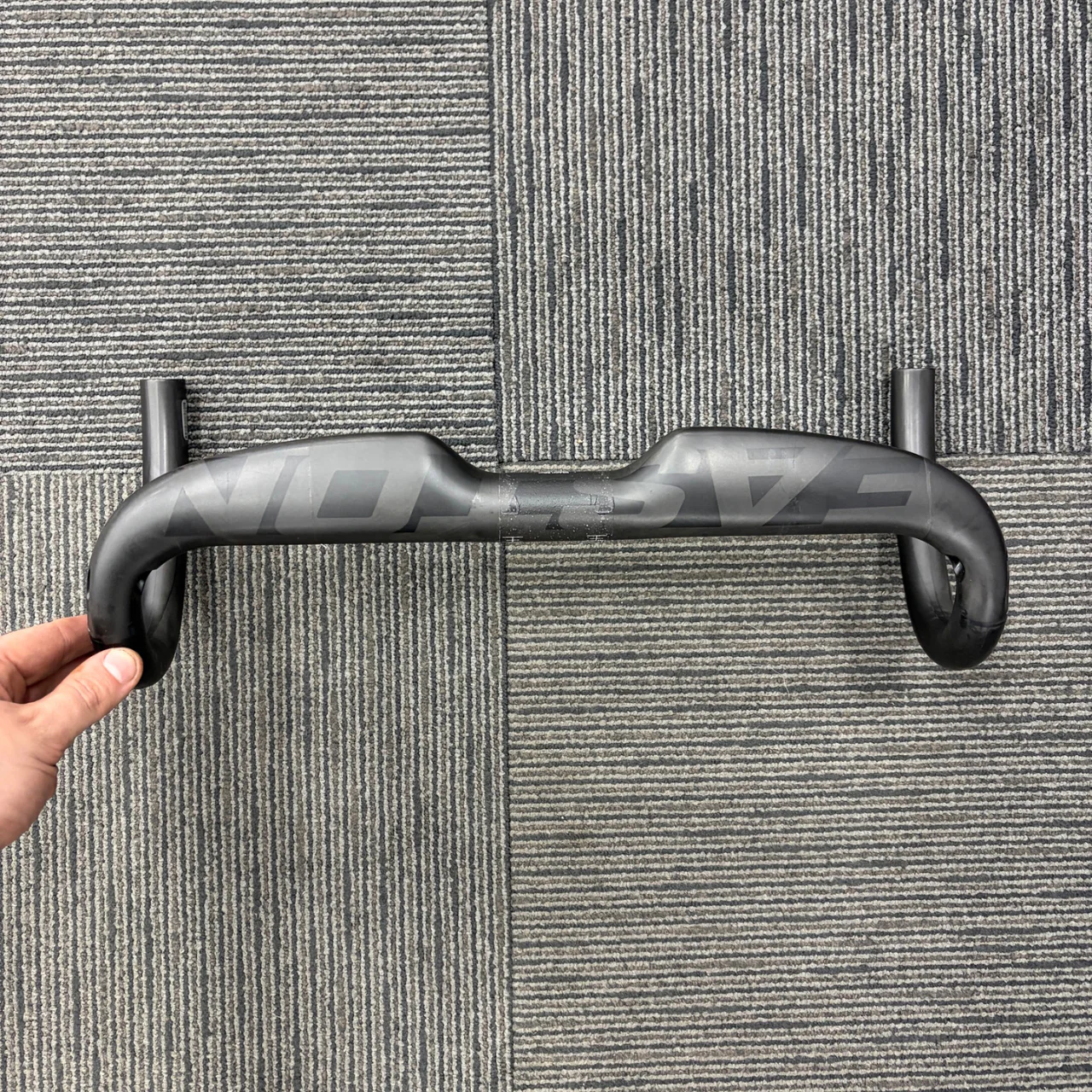 Easton EC70 Aero Carbon Road Handlebar - Ex-Demo - Image 2