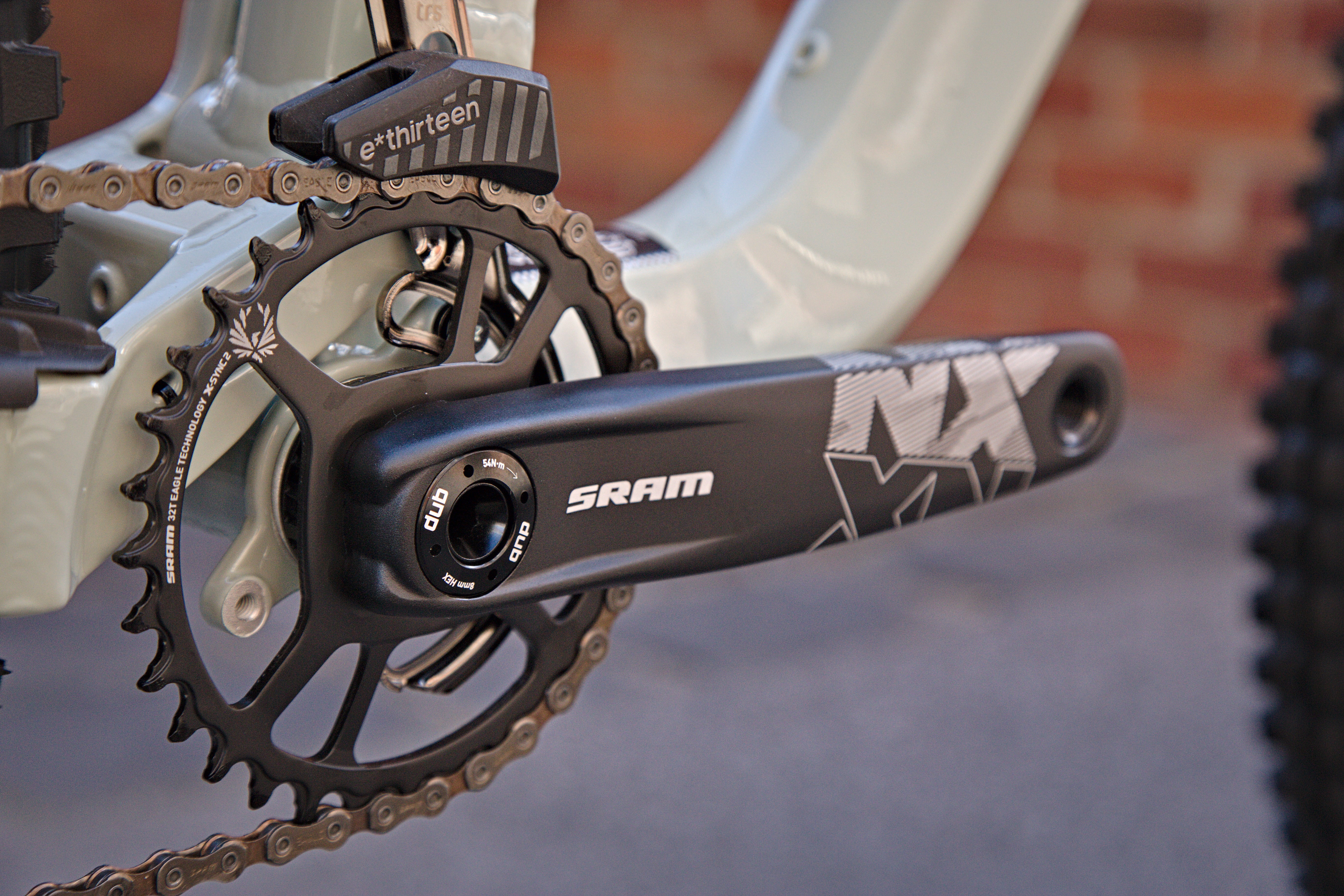 Focus JAM 6.8 Mountain Bike - Sky Grey Glossy - Save 54% - Image 5
