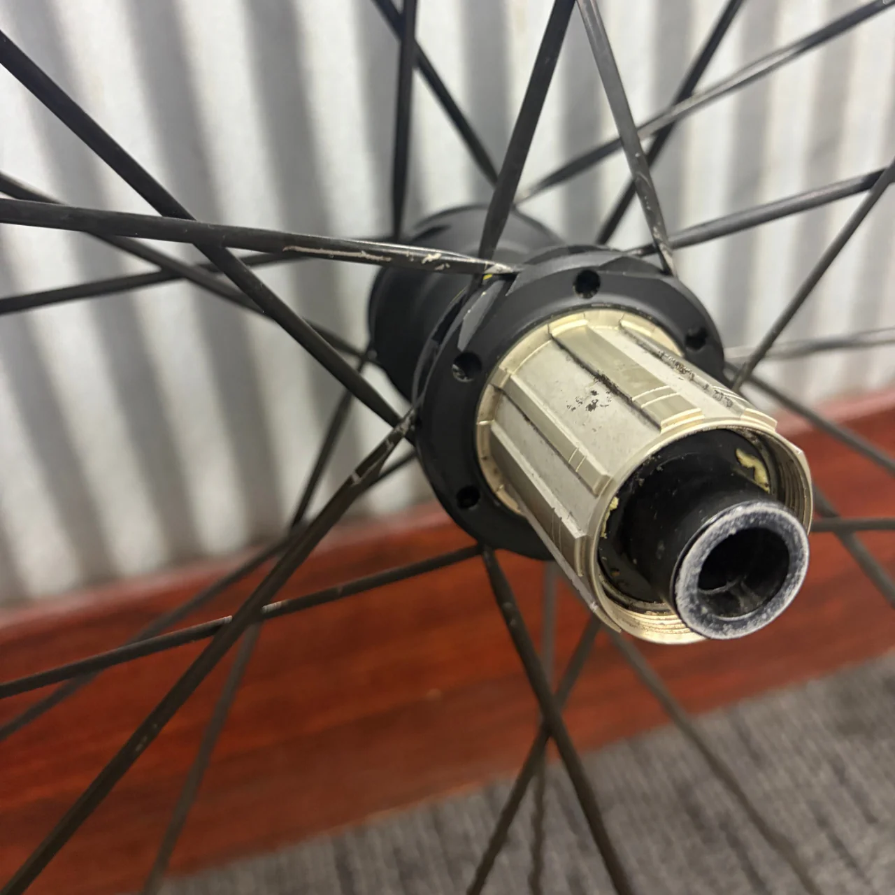 Mavic Cosmic SLS 32 Carbon Disc Wheel - Ex-Demo - Image 4