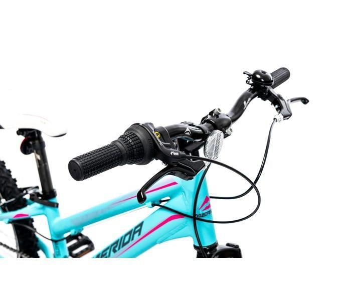Merida Matts J20 Mountain Bike- Barbie Blue/Pink/Grey - Image 3