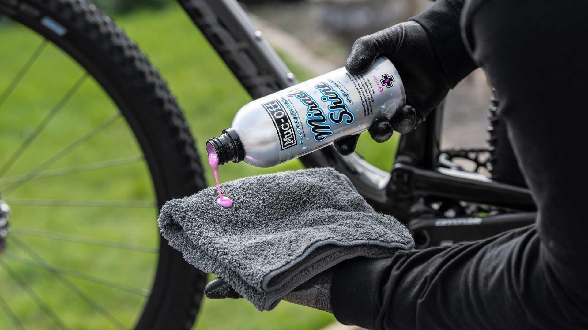 Muc-Off Miracle Shine Polish - 500ml - Image 4