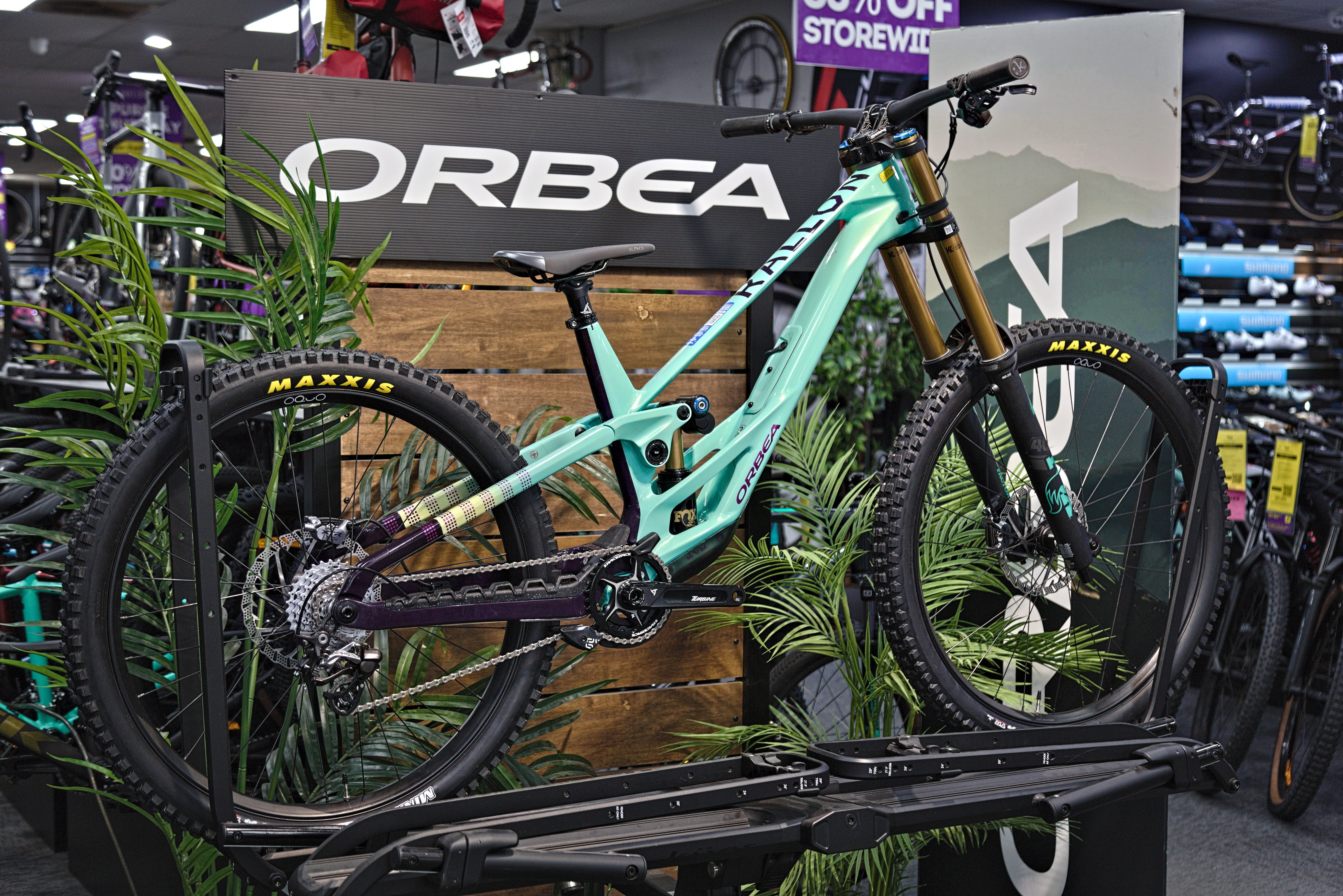 Orbea Rallon D-LTD Downhill Mountain Bike - Aloha Green/Fantasy Purple Carbon View - Image 6