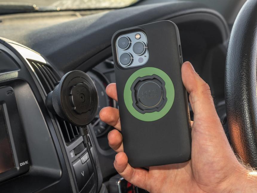 Quad Lock iPhone 14 MAG Case - Image 3