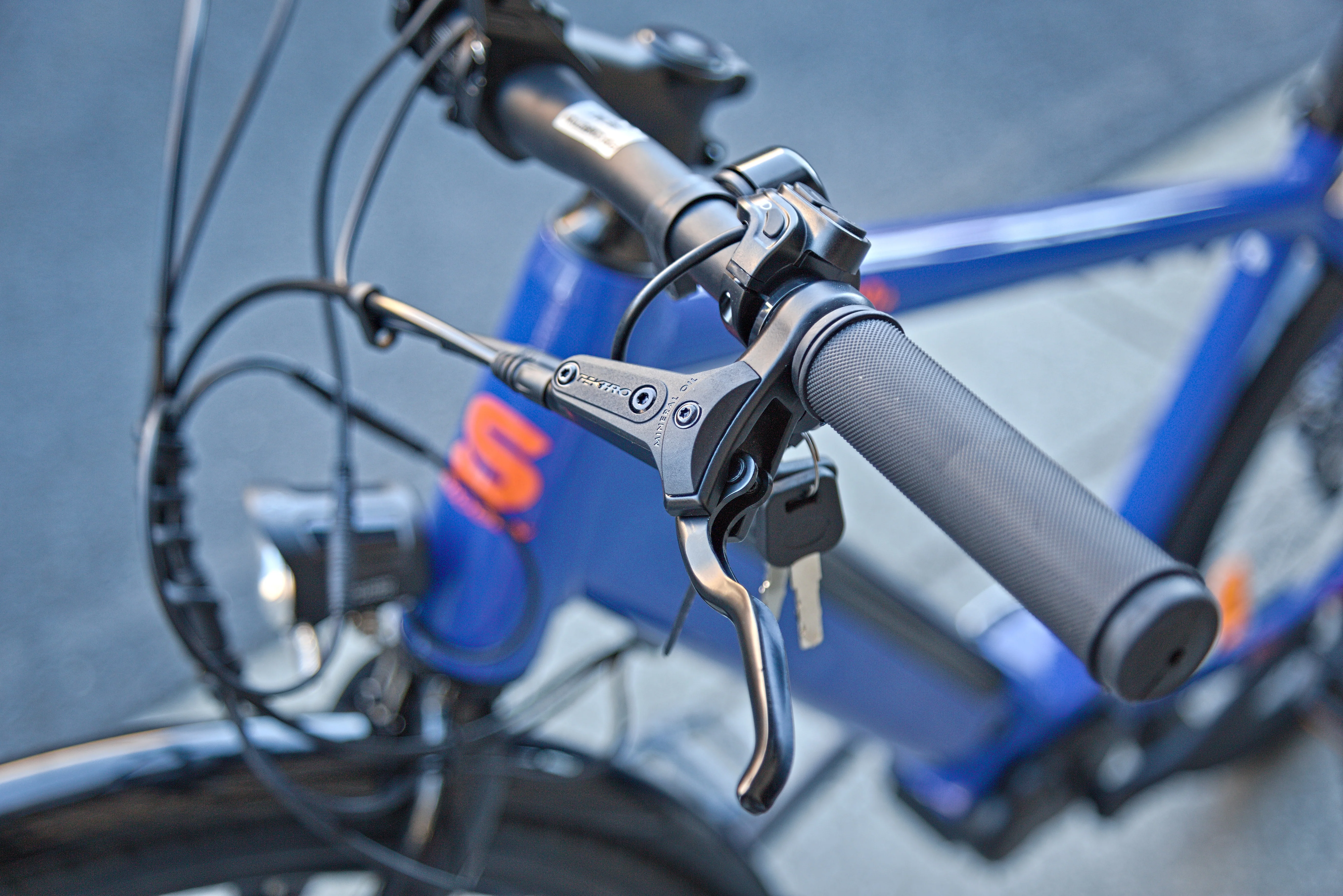 Shogun eMetro+ Electric Hybrid Bike - Blue - Image 6