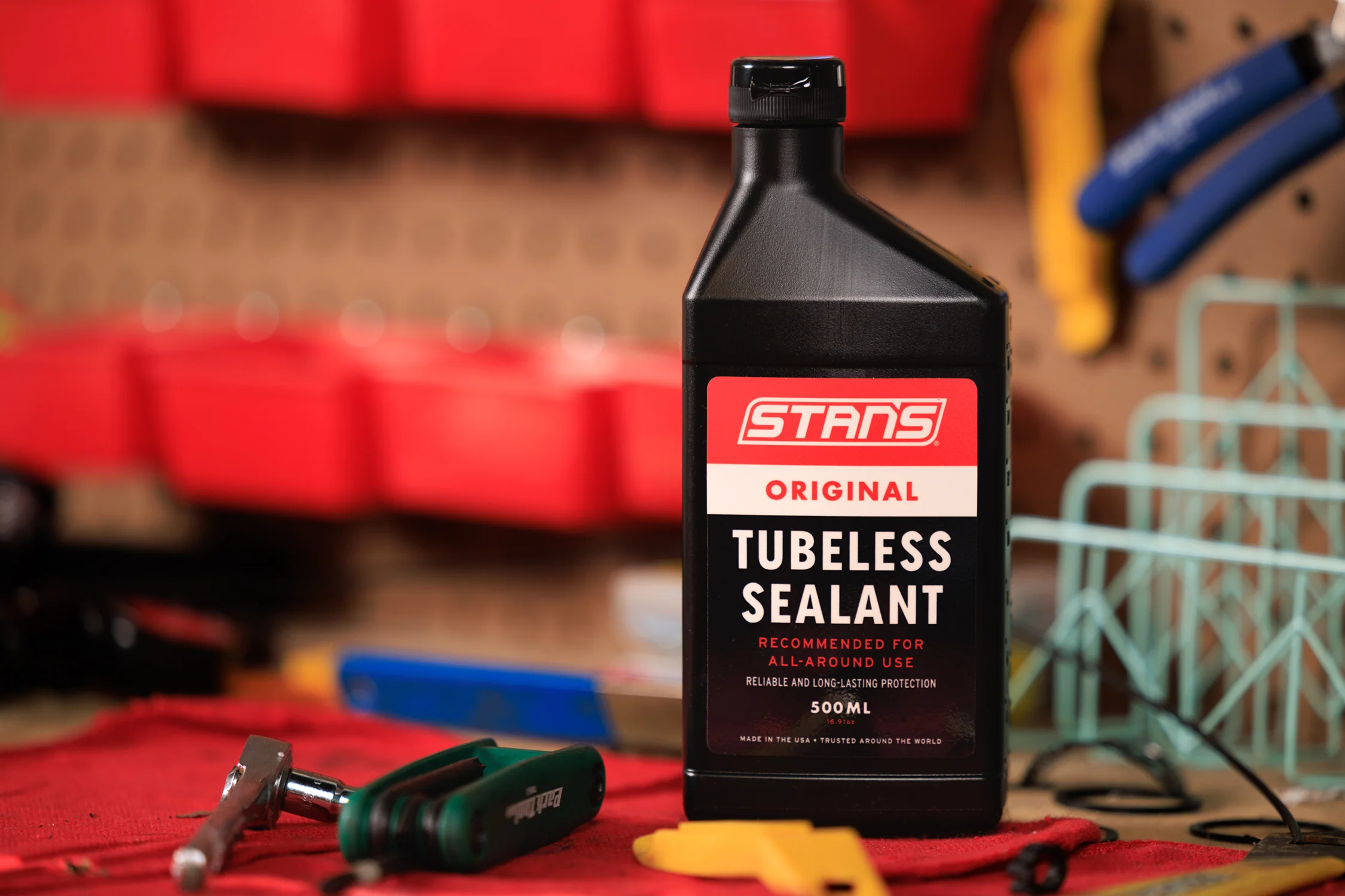 Stan's NoTubes Original Tubeless Tyre Sealant - 500ml - Image 3