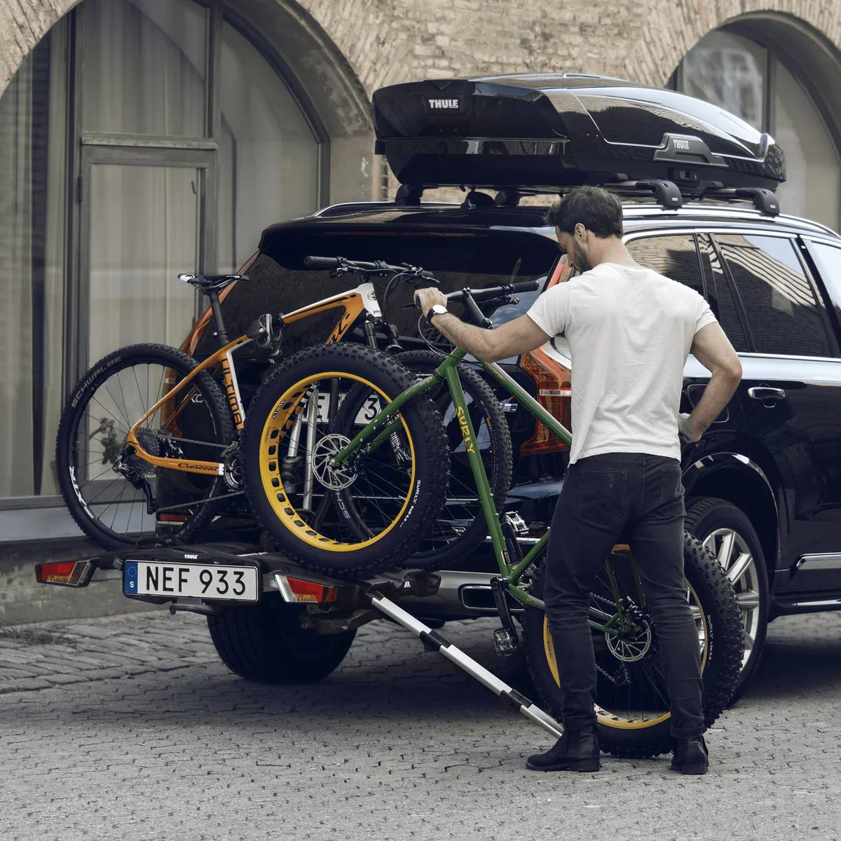 Thule EasyFold XT Loading Ramp - Image 5