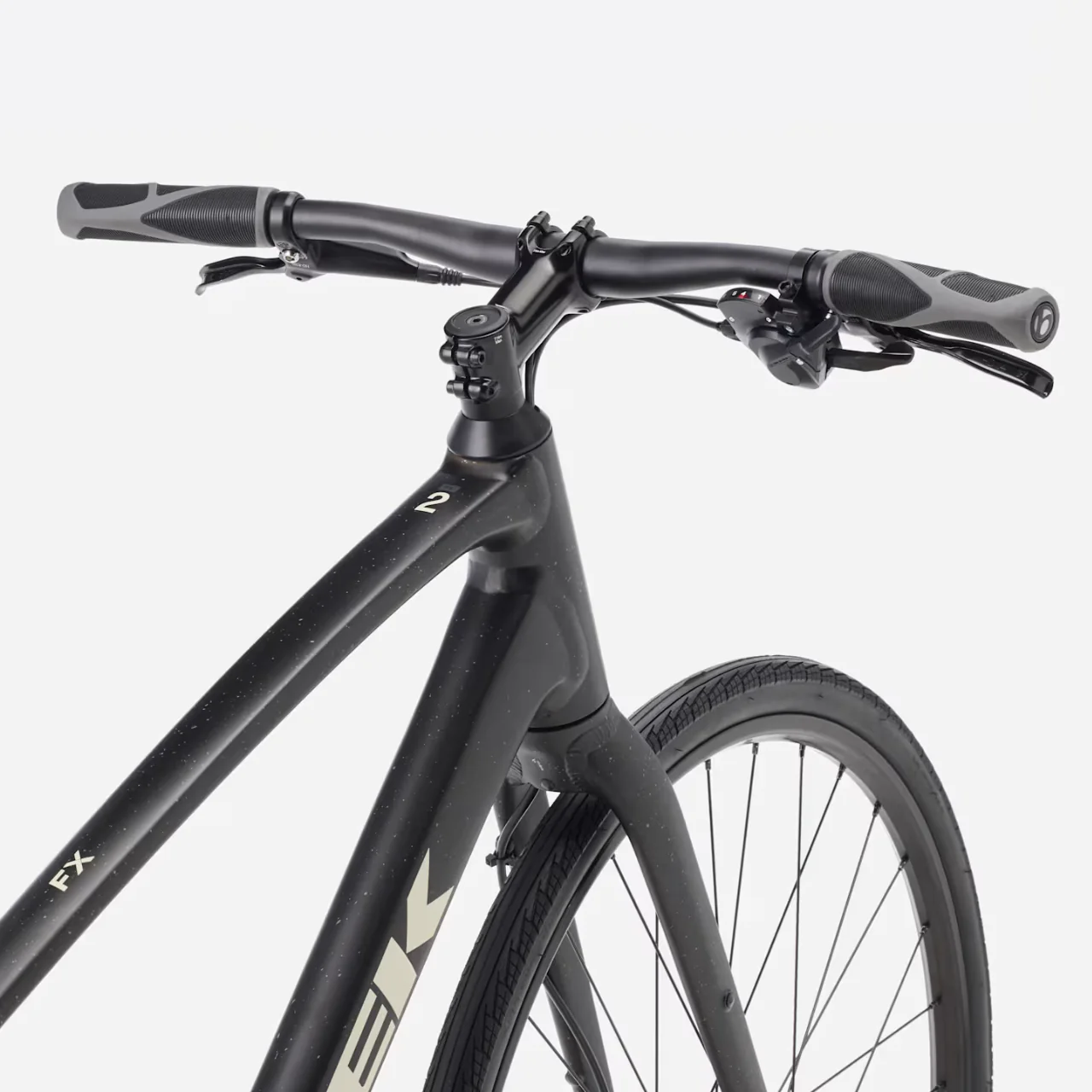 Trek FX 2 Stepover - Gen 4 - Carbon Dark Grey - Image 3
