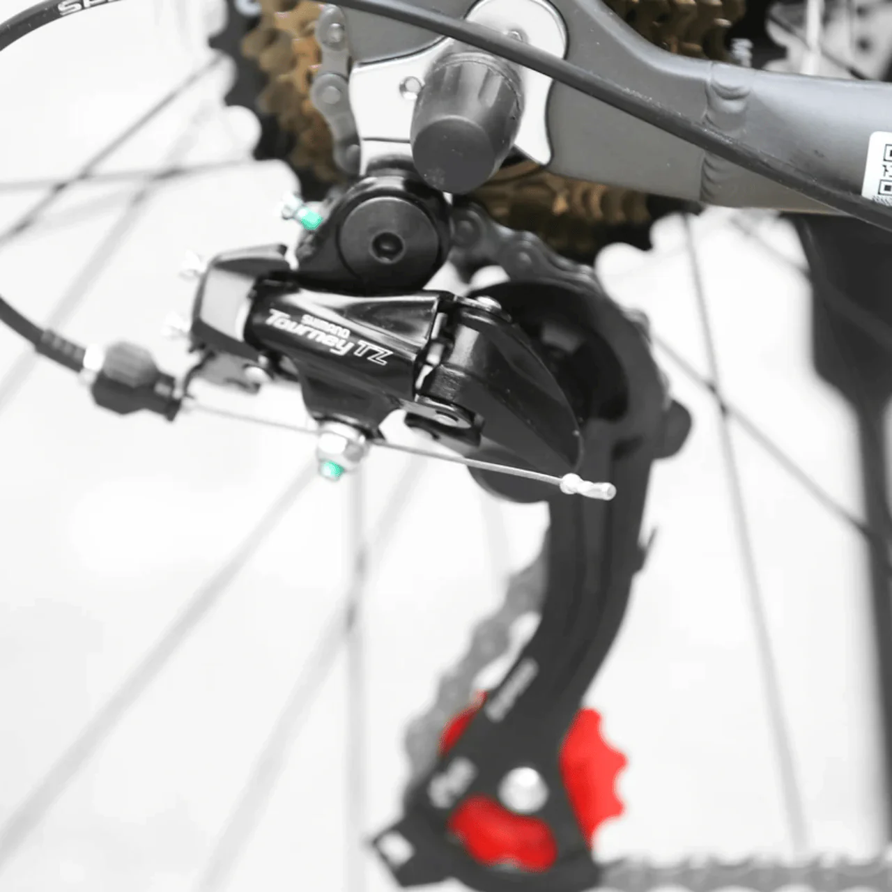 XDS Hacker 380 26" Mountain Bike – Grey & Black - Image 6